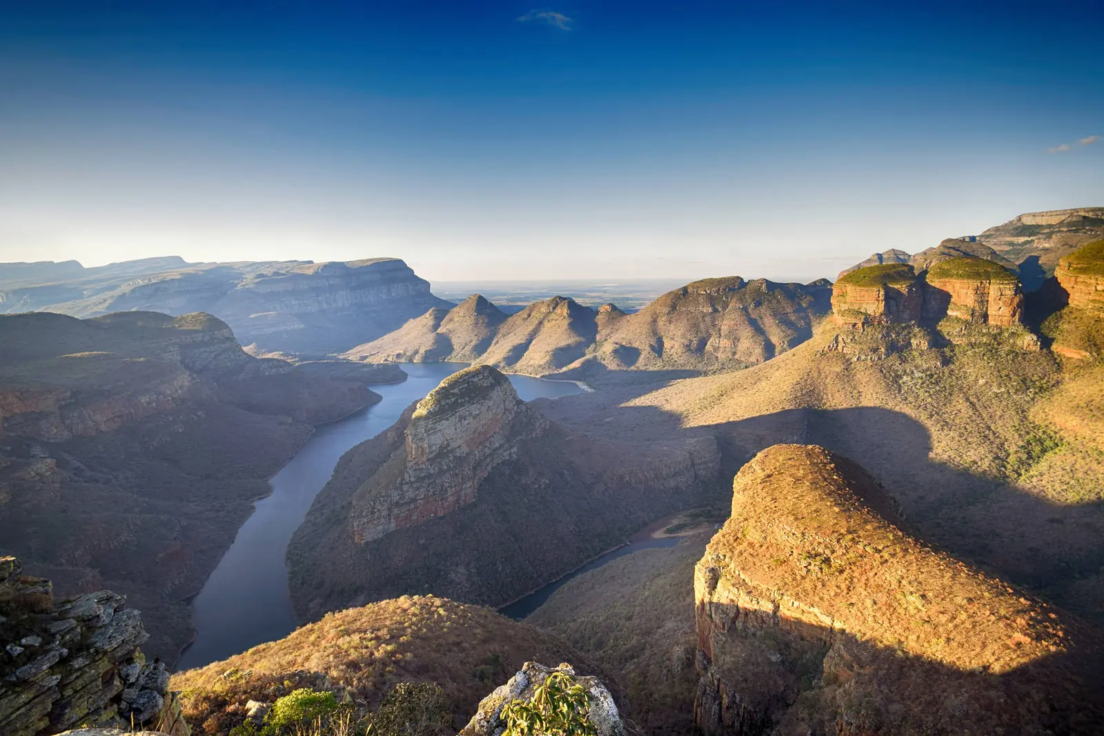Ronde rotstoppen boven de Blyde River Canyon in Zuid-Afrika